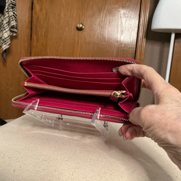 Prada Saffiano Metal Continental Zip-Around Wallet in Fuchsia/Rasberry Pink - Picture 3 of 16
